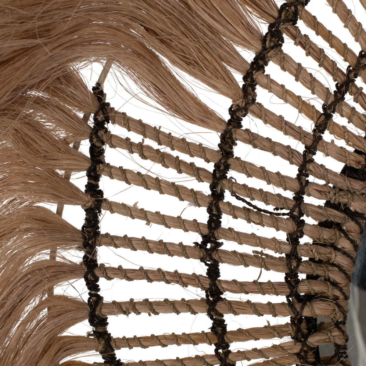 ΚΑΘΡΕΠΤΗΣ ΤΟΙΧΟΥ ΣΤΡΟΓΓΥΛΟΣ ΙΝΕΣ ΑΜΠΑΚΑ ΣΕ ΦΥΣΙΚΟ & ΜΑΥΡΟ ΣΧΟΙΝΙ 80x4x80Υεκ.HM7741 - Image 5