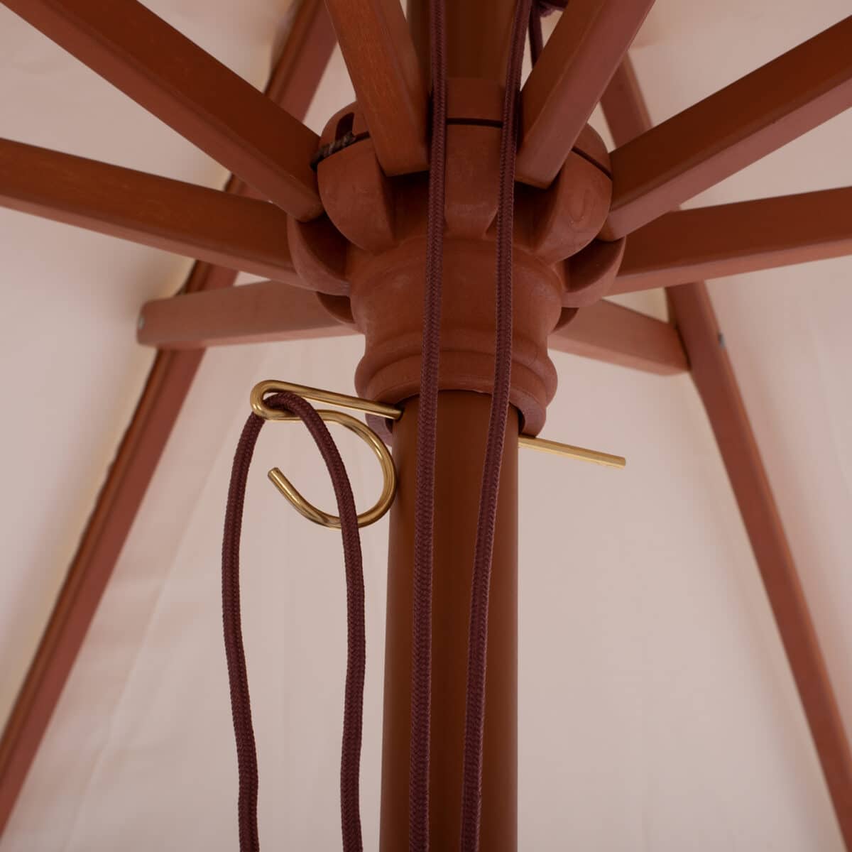 ΟΜΠΡΕΛΑ ΕΠΑΓΓΕΛΜΑΤΙΚΗ WAGNER ΜΑΚΡΑΜΕ ΚΡΟΣΙ ΜΠΕΖ ΜΕ ΞΥΛΙΝΟ ΣΚΕΛΕΤΟ Φ225X2.60Υm HM5777.01 - Image 6