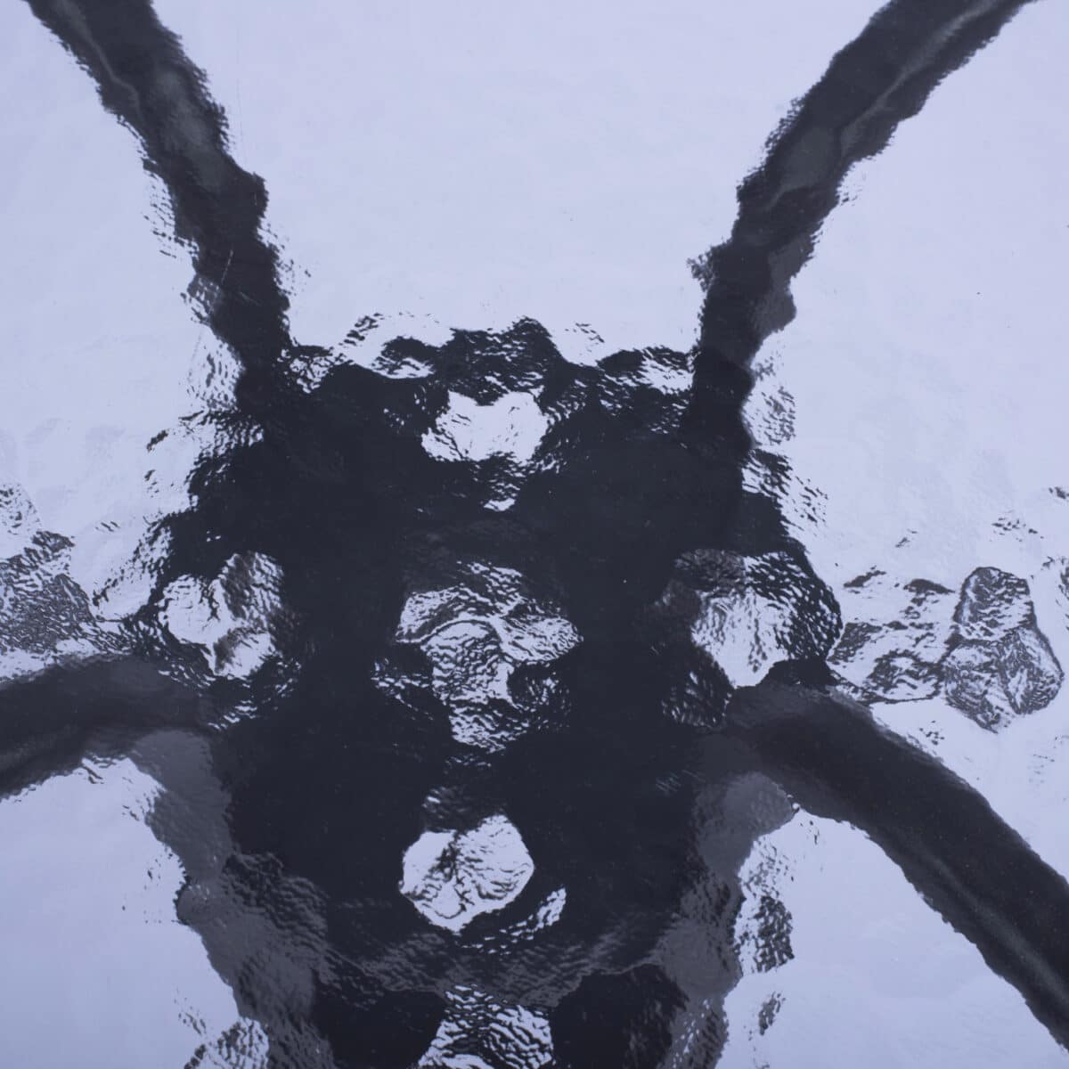 ΤΡΑΠΕΖΙ LIMA Φ70Χ70Υεκ. ΜΕΤΑΛΛΙΚΟ ΚΑΦΕ ΜΕ ΓΥΑΛΙΝΗ ΕΠΙΦΑΝΕΙΑ HM5146.02 - Image 5