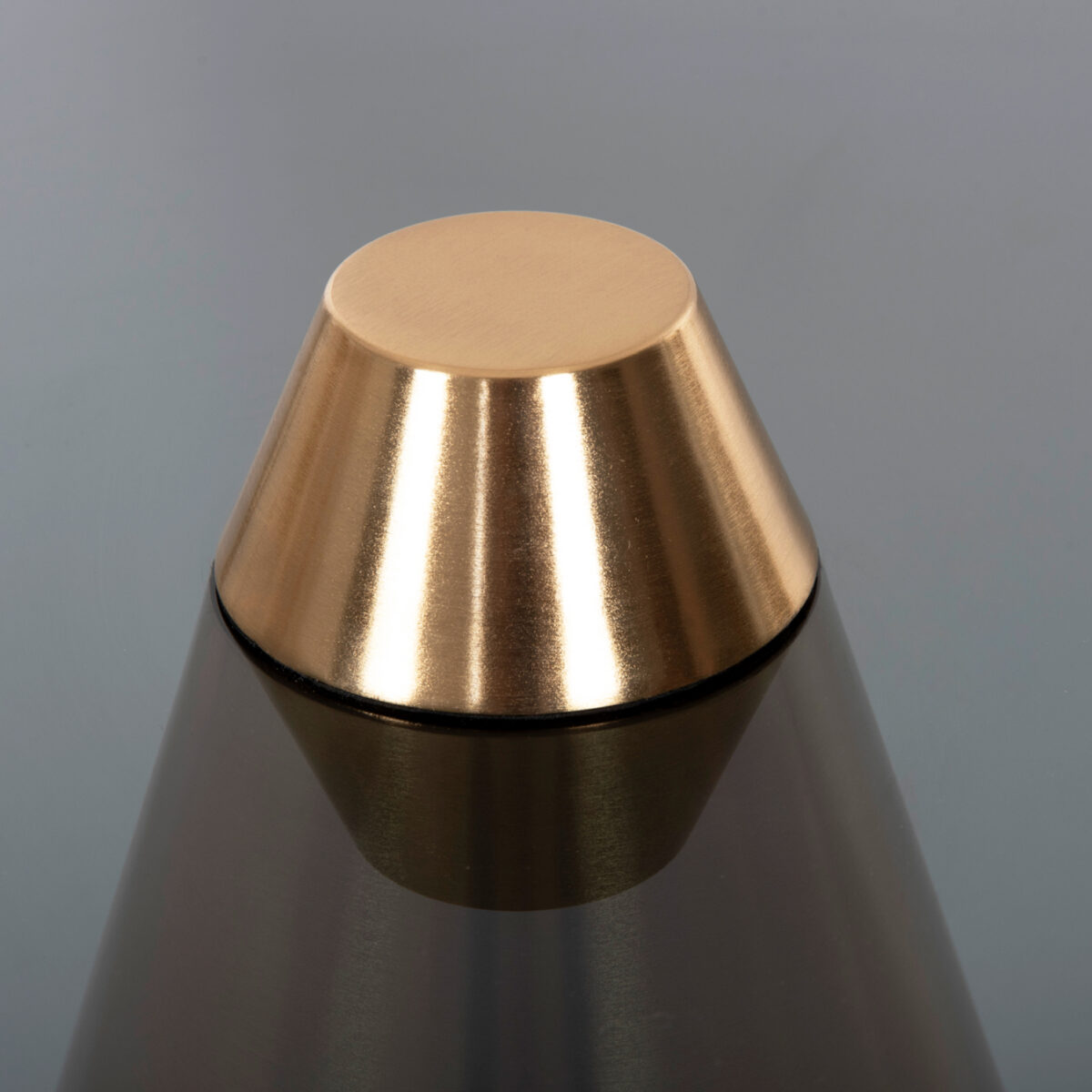 ΤΡΑΠΕΖΙA ΣΑΛΟΝΙΟΥ 2ΤΜΧ REBEN HM9919 ΜΕΤΑΛΛΟ ΧΡΥΣΟ-ΦΙΜΕ ΜΑΥΡΟ ΓΥΑΛΙ Φ80 & Φ60 εκ. - Image 6