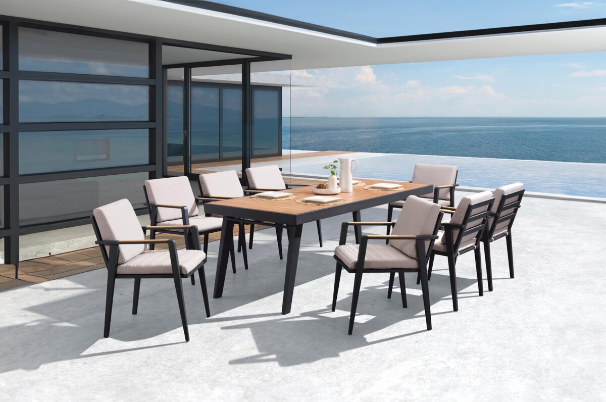 Emoti/D9 Dining Set (697780) - Image 1