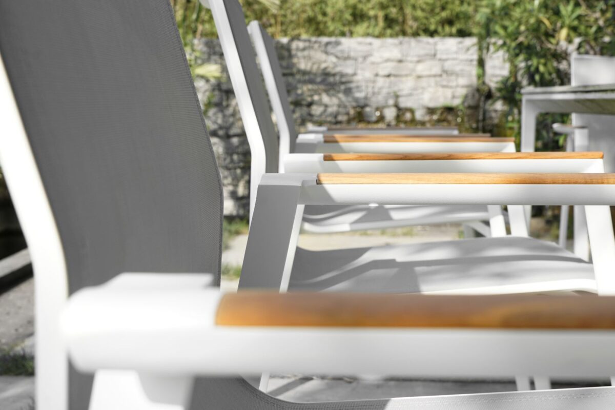 Aspen/D7-White Dining Set - Image 2